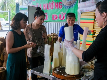 Lợi nhuận cao từ mô hình kinh doanh củ hủ dừa của Cơ sở Minh Hậu