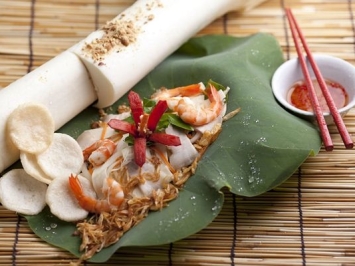 Gỏi củ hủ dừa - Món ăn xa xỉ, tinh hoa của người dân miền Tây